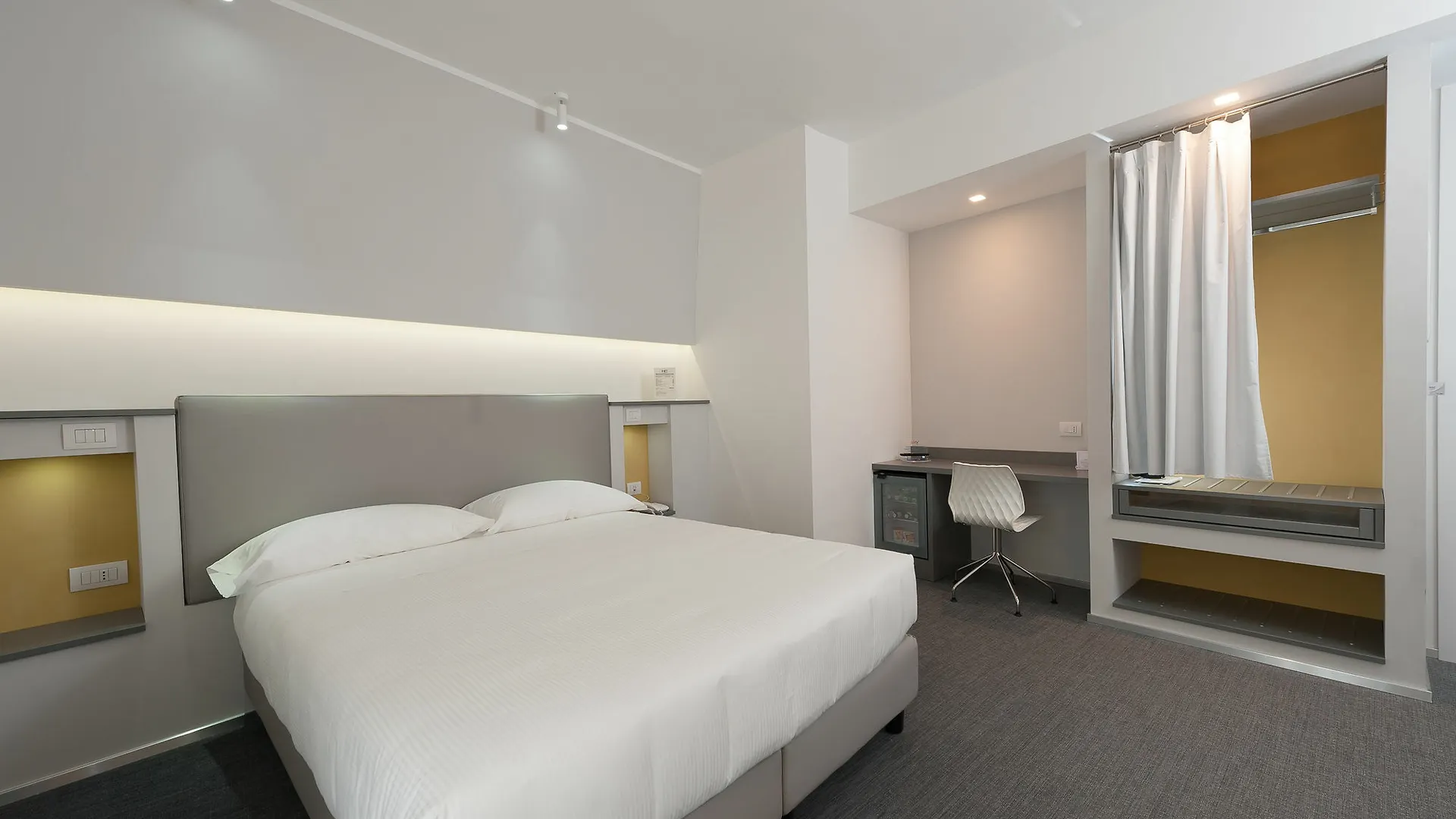 Executive Inn Boutique Hotel Brindisi 4*,  Italy